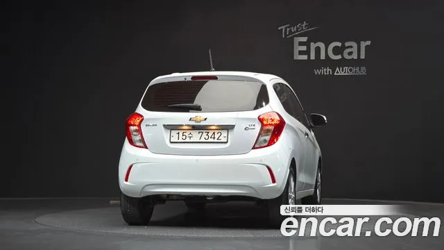 Chevrolet Spark 2017 thumb 4