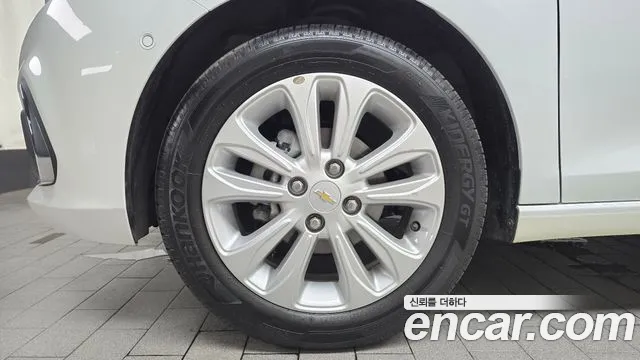 Chevrolet Spark 2017 thumb 5