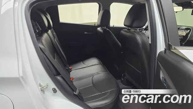 Chevrolet Spark 2017 thumb 11