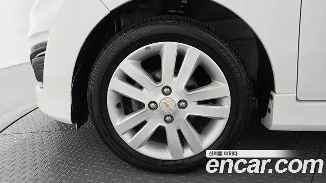 Chevrolet Spark 2014 thumb 5