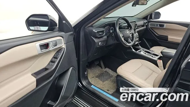 Ford Explorer 2020 thumb 9