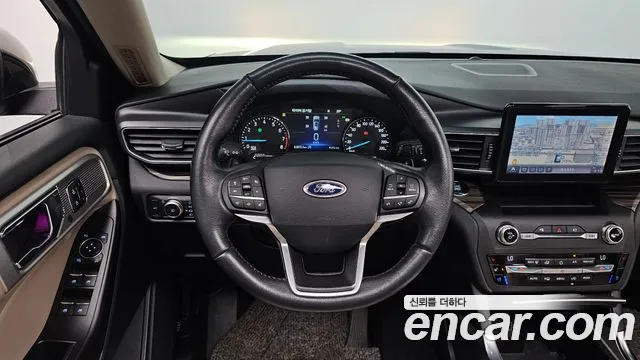 Ford Explorer 2020 thumb 11