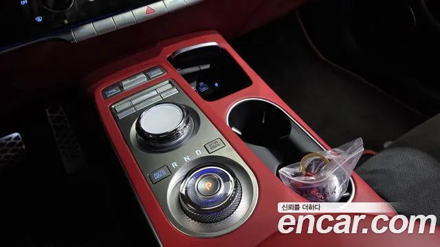 Genesis GV70 2024 thumb 9