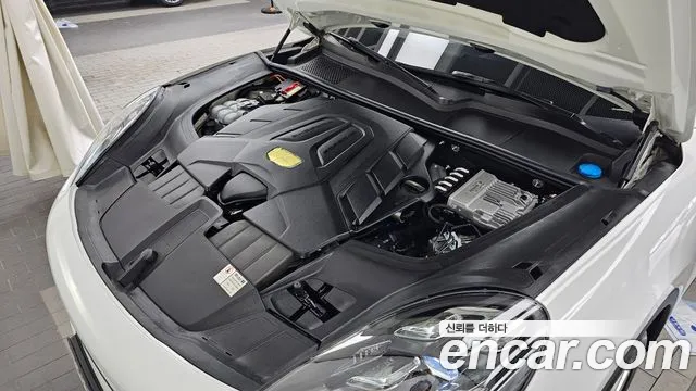 Porsche Cayenne 2020 thumb 6