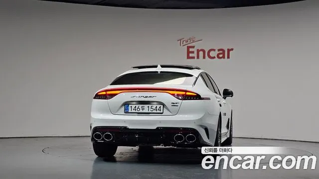 Kia Stinger 2020 thumb 3