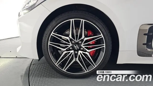 Kia Stinger 2020 thumb 4