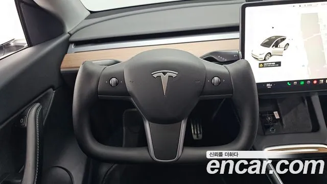 Tesla Model Y 2021 thumb 12