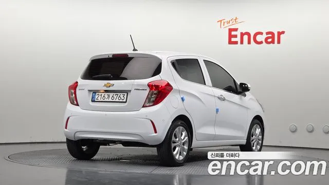 Chevrolet Spark 2022 thumb 2