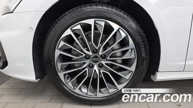 Audi A6 2025 thumb 5
