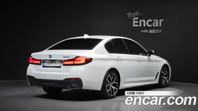 BMW 5 серии 2023 thumb 2