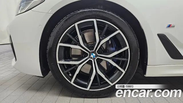 BMW 5 серии 2023 thumb 5