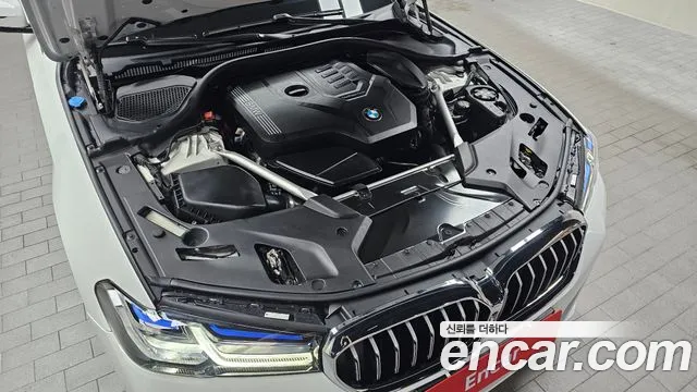 BMW 5 серии 2023 thumb 6