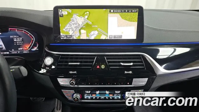 BMW 5 серии 2023 thumb 12