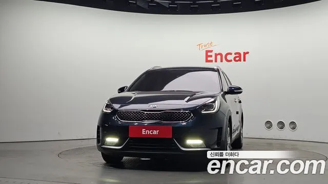 Kia Niro 2018 thumb 3