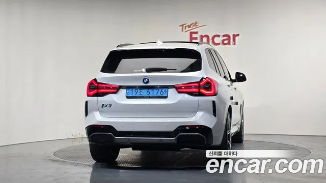BMW X3 2023 thumb 3