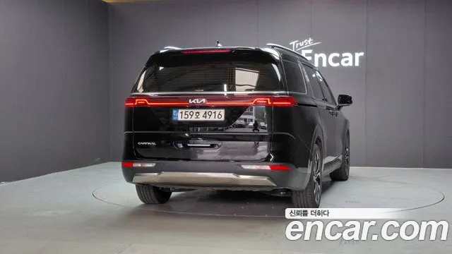 Kia Carnival 2022 thumb 4