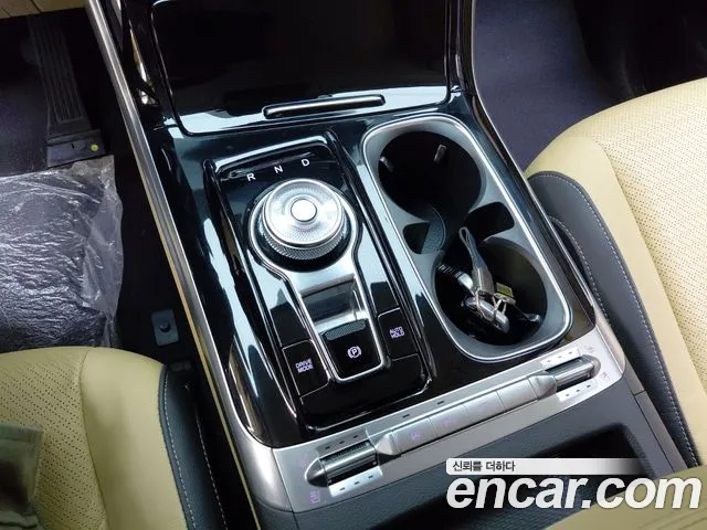 Kia Carnival 2022 thumb 9