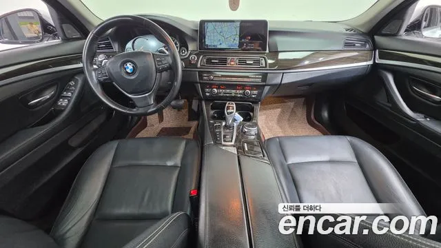 BMW 5 серии 2015 thumb 7