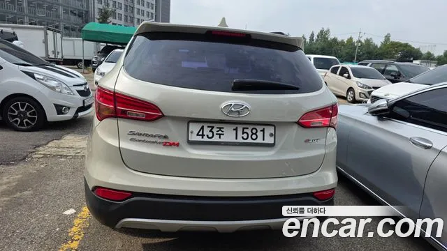 Hyundai Санта Фе 2013 thumb 4