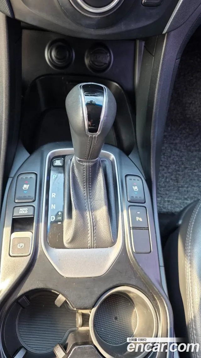 Hyundai Санта Фе 2013 thumb 9