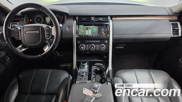 Land Rover Discovery 2018 thumb 7