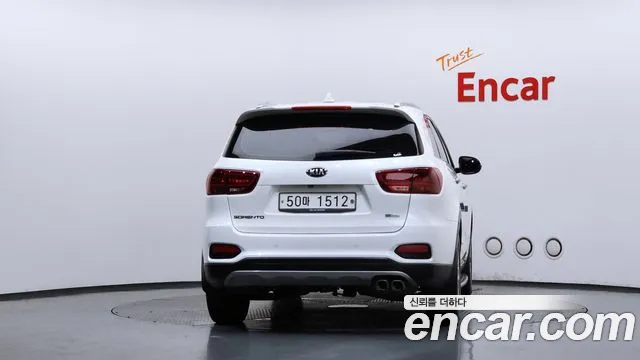 Kia Sorento 2019 thumb 4