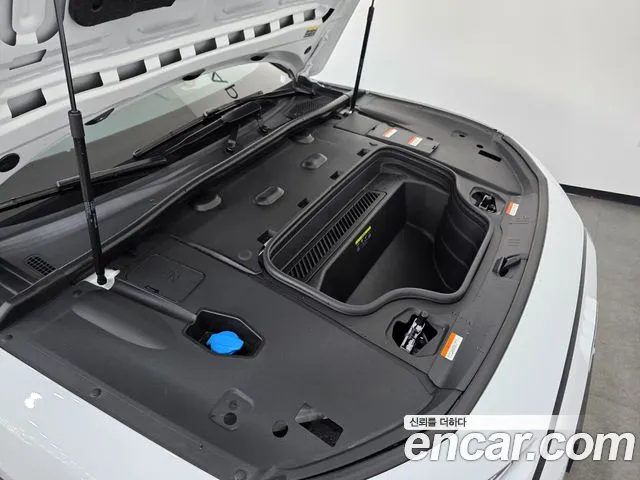 Audi A6 e-tron 2025 thumb 6