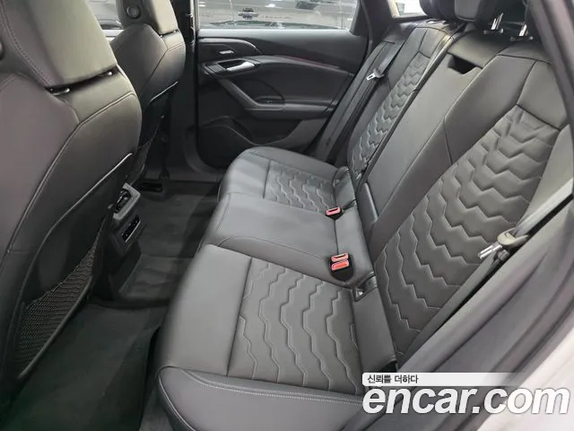 Audi A6 e-tron 2025 thumb 10