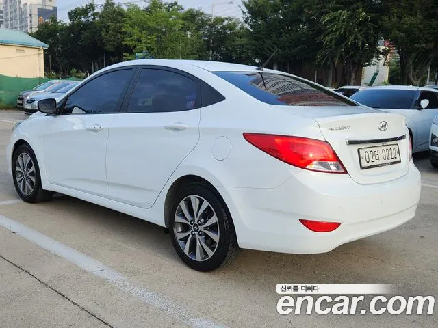 Hyundai Accent 2015 thumb 6
