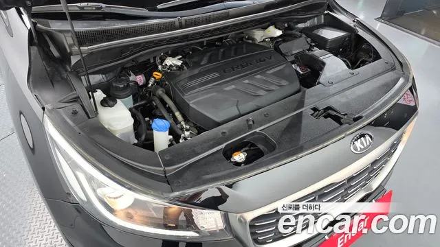 Kia Carnival 2018 thumb 5