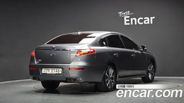 Renault Latitude 2016 thumb 2