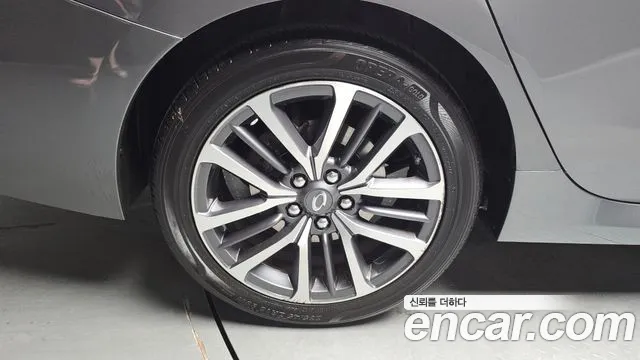 Renault Latitude 2016 thumb 5