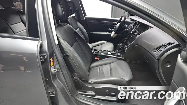 Renault Latitude 2016 thumb 10