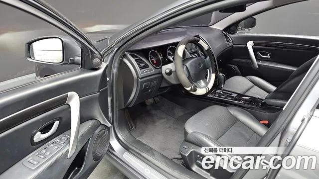 Renault Latitude 2016 thumb 11