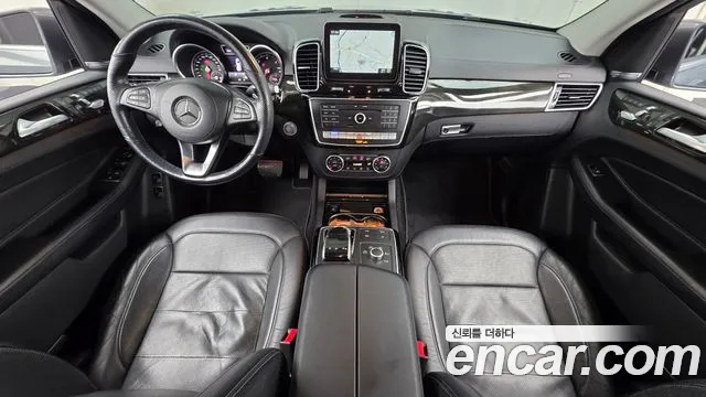 Mercedes-Benz GLS 2018 thumb 7