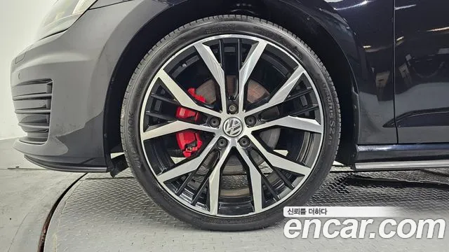 Volkswagen Golf Sportsvan 2016 thumb 5