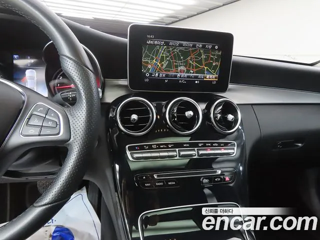 Mercedes-Benz C-Класс 2017 thumb 10