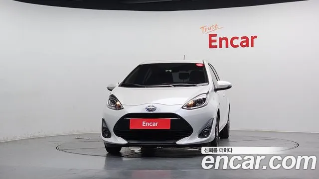 Toyota Prius 2019 thumb 3