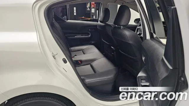Toyota Prius 2019 thumb 11