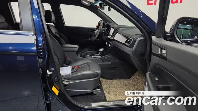 KG_Mobility_Ssangyong Rexton 2019 thumb 11