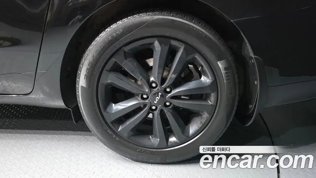 Kia Carnival 2016 thumb 5
