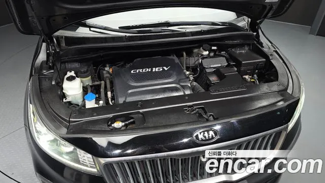 Kia Carnival 2016 thumb 6