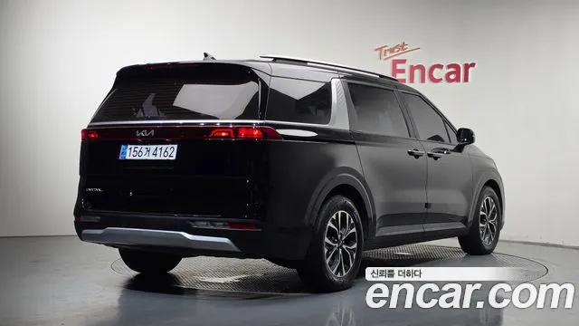 Kia Carnival 2022 thumb 2