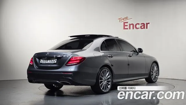 Mercedes-Benz E-Класс 2019 thumb 2