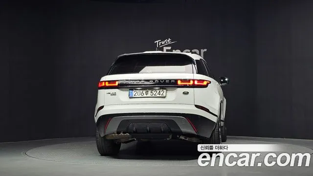 Land Rover Range Rover Velar 2019 thumb 4