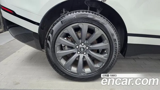 Land Rover Range Rover Velar 2019 thumb 5
