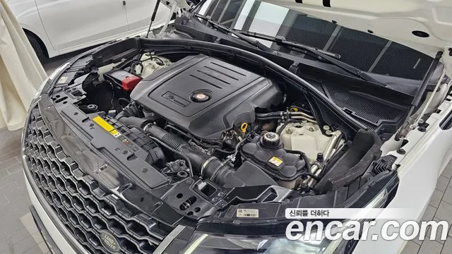 Land Rover Range Rover Velar 2019 thumb 6