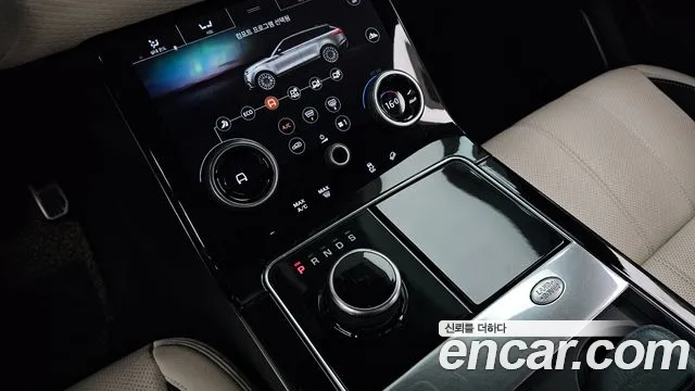 Land Rover Range Rover Velar 2019 thumb 9