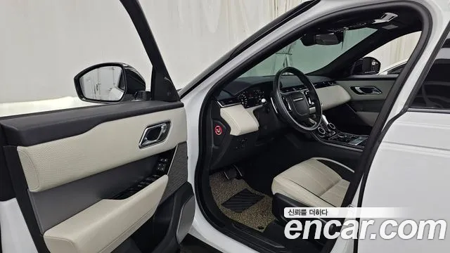 Land Rover Range Rover Velar 2019 thumb 10