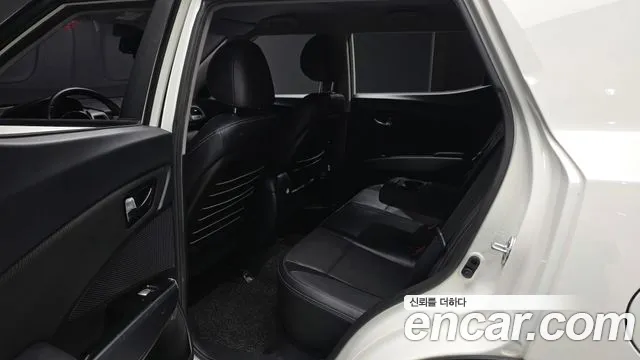 KG_Mobility_Ssangyong TIBOLI 2018 thumb 10
